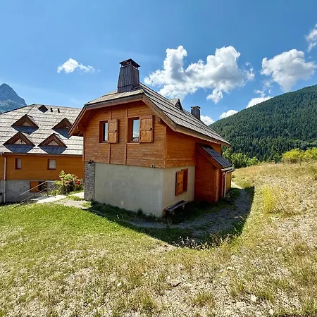 Cozy Mountain Pra Loup Chalet